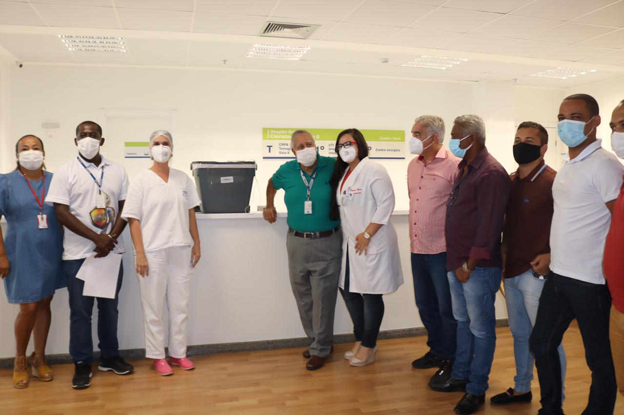 Vacina contra Covid-19 chega à Feira e Núcleo Regional de Saúde inicia distribuição das doses na cidade e região