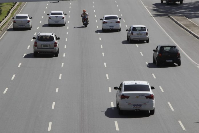 Veículos com placas de final 7, 8, 9 e 0 ainda contam com desconto de 5% no IPVA